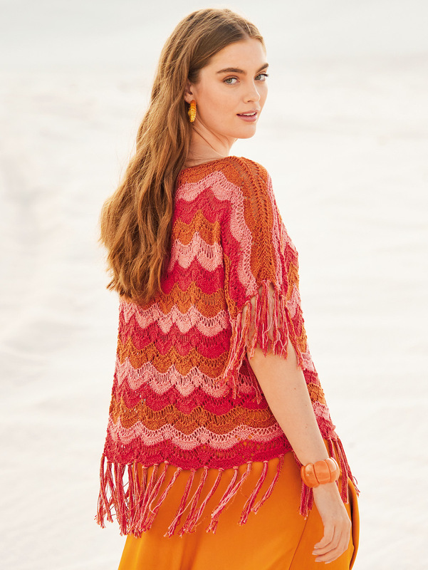 Pullover in Rot, Rosa und Rotbraun im Wellenmuster mit Fransen