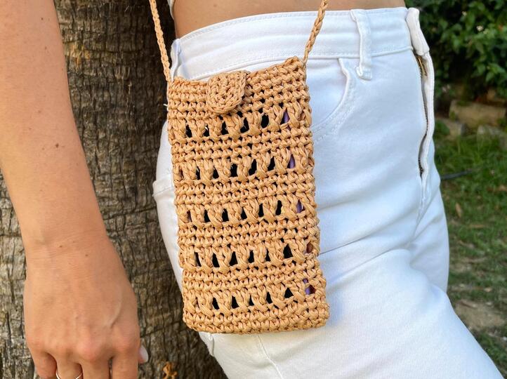 Crochet raffia crossbody bag pattern, mobile phone sleeve, straw pouch bag8