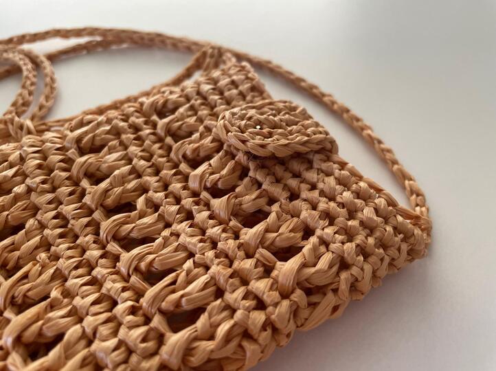 Crochet raffia crossbody bag pattern, mobile phone sleeve, straw pouch bag8