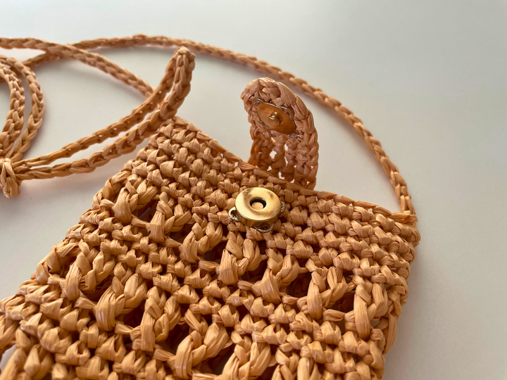 Crochet raffia crossbody phone bag pattern, mobile sleeve