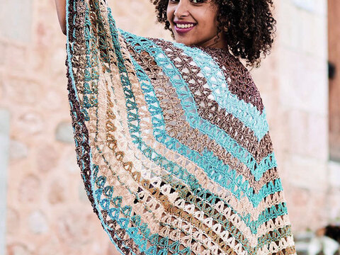 Großes, luftiges Tuch im Stäbchenmuster