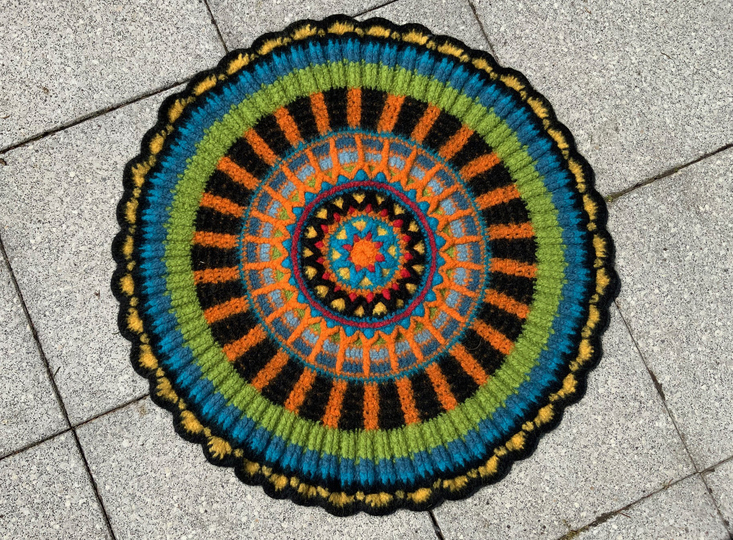 gehäkelter Filzteppich INDIAN