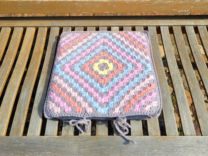 Sitzkissen zum Quadrat