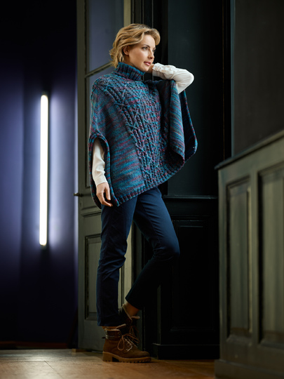 Laos Poncho mit Flecht-Zopfmuster