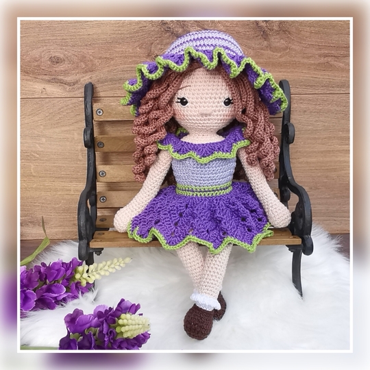 LITTLE MISS MIA - crochetpattern doll, incl. dress and hat