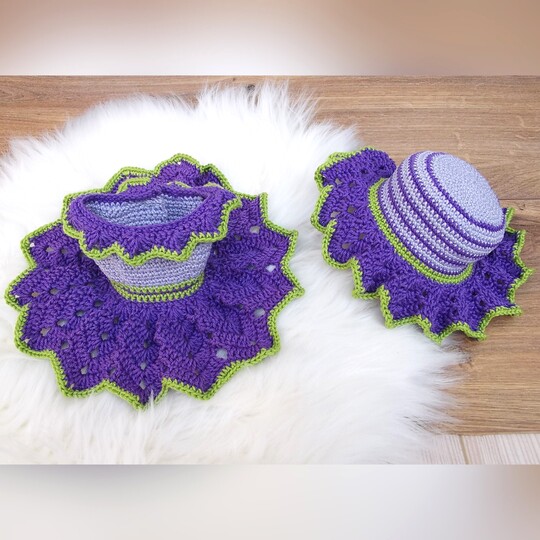 LITTLE MISS MIA - crochetpattern doll, incl. dress and hat