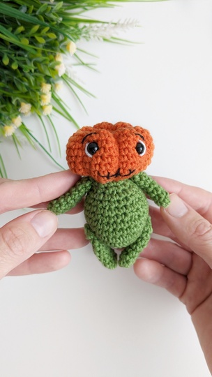 Crochet pumpkin man pattern, amigurumi doll halloween decor, easy crochet p