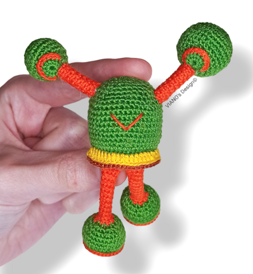 Crochet Pattern Miniature Alien Amigurumi
