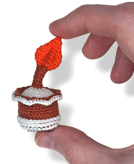 Low Sew Crochet Pattern Christmas Miniature Candle