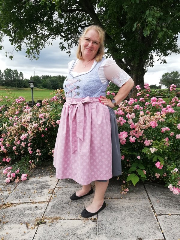eBook Dirndl Damen inklusive Bluse - Bild 4