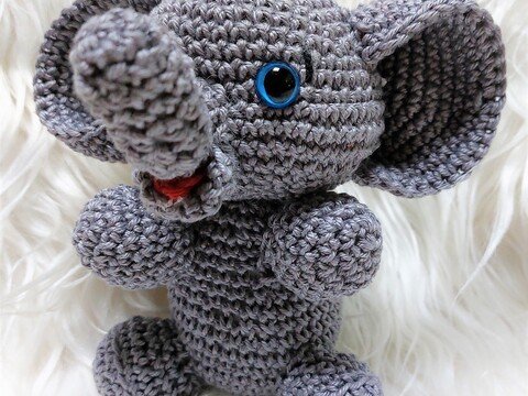 Tachenbäumler Elefant