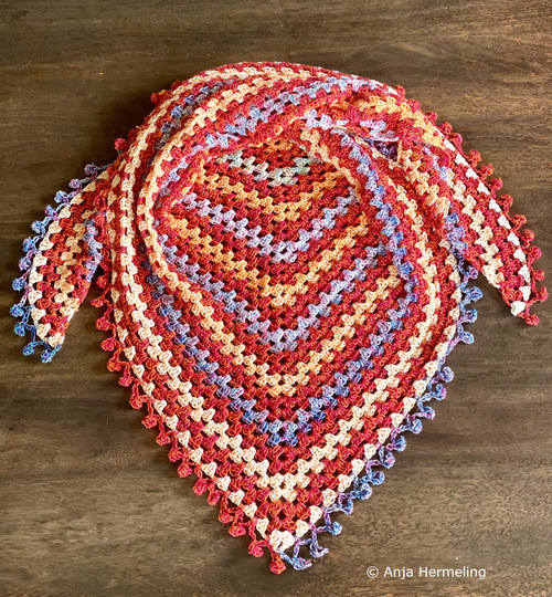 Dreieckstuch "Summer Of Love - Hippie Trail" im Boho-Style | Häkelanleitung