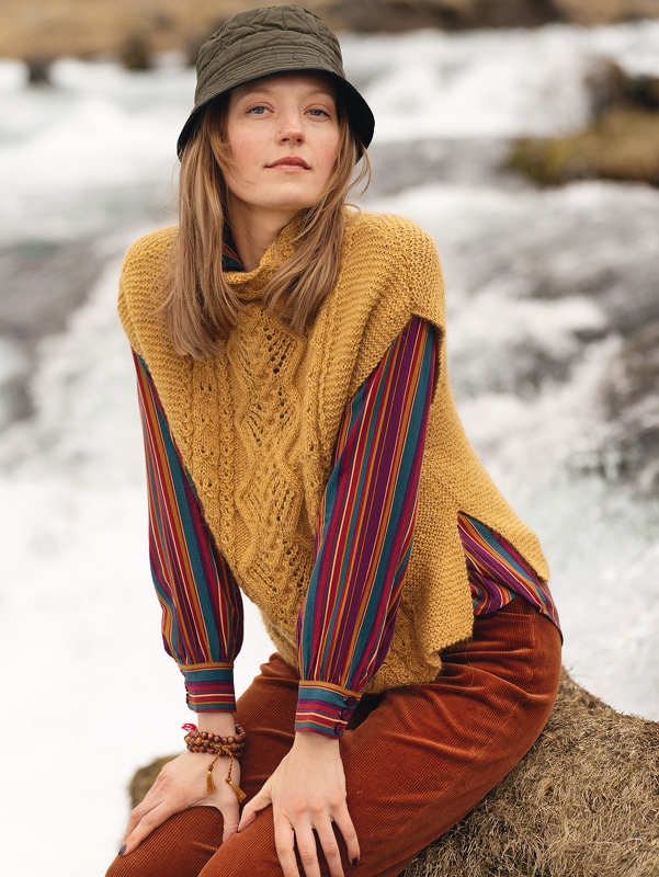 Pullunder mit Zopf-Ajourmuster