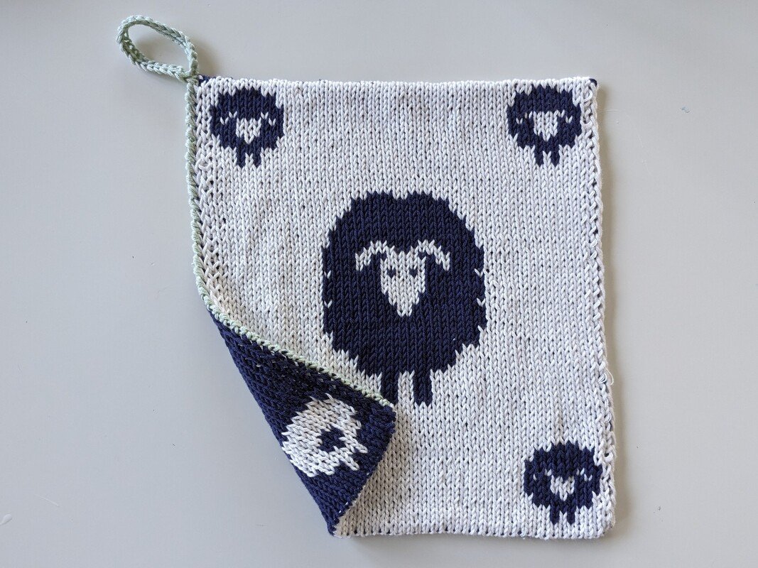 Potholder / washcloth "Funny sheep" - double knitting pattern - Image 2
