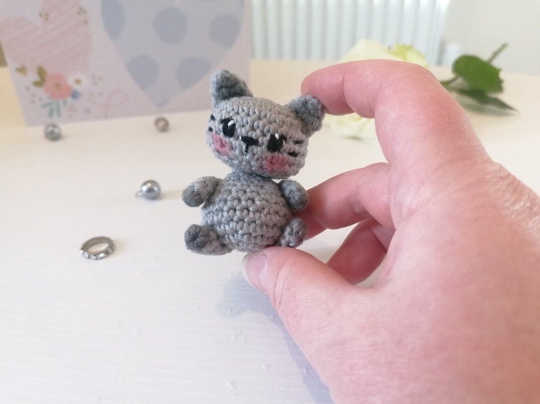 Mini Cat Amigurumi Crochet Pattern – Cute Kitten Keychain or Bag Charm - Image 4