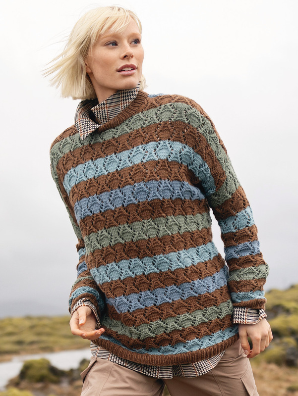 Streifenpulli im Lochmuster