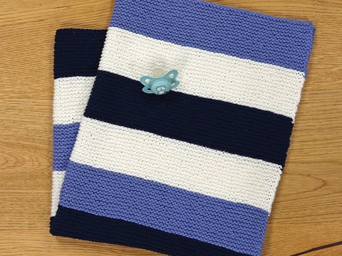 Strickanleitung Babydecke "Piano" 764091 (blau)