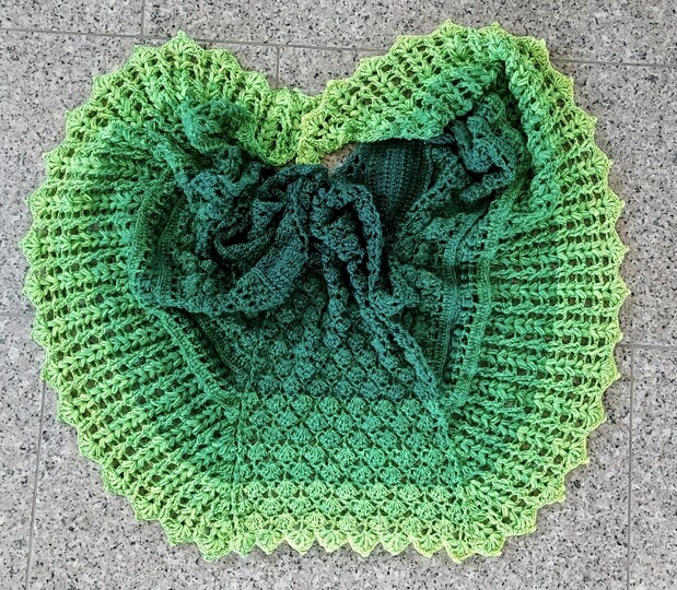 Madagaskar - wing shaped cloth - crochet pattern