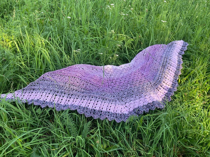 Madagaskar - wing shaped cloth - crochet pattern