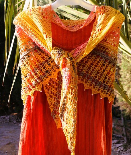 Madagaskar - wing shaped cloth - crochet pattern