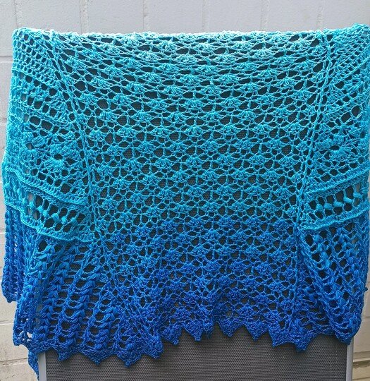 Madagaskar - wing shaped cloth - crochet pattern