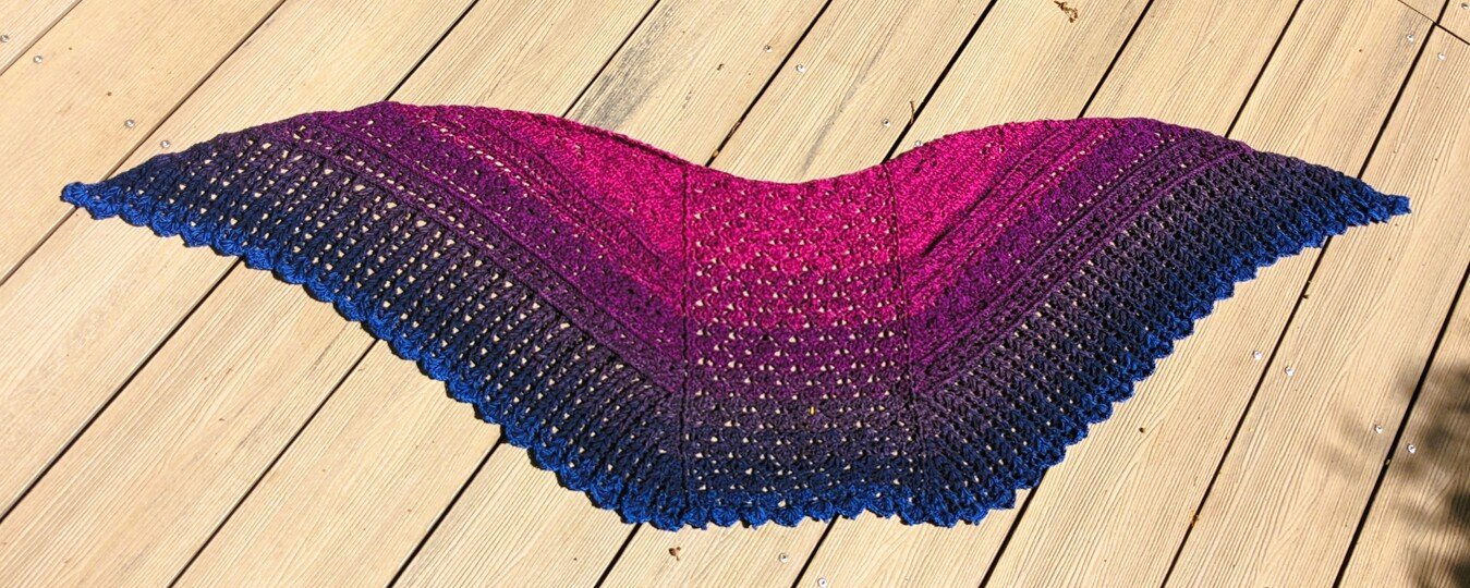 Madagaskar - wing shaped cloth - crochet pattern