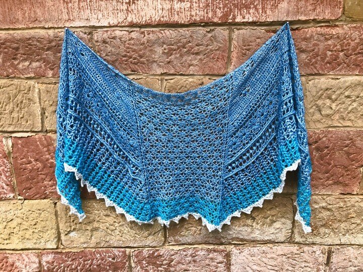 Madagaskar - wing shaped cloth - crochet pattern