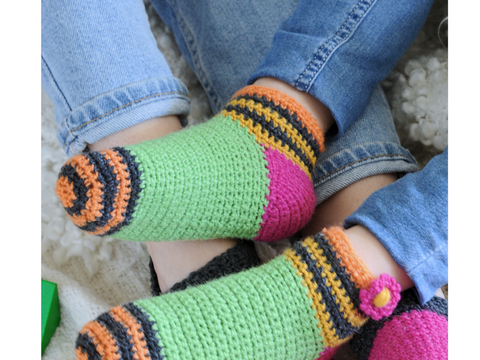 Häkelsocken "Memphis" Kinder-Ringelsocken mit Blume Häkelanleitung // PDF