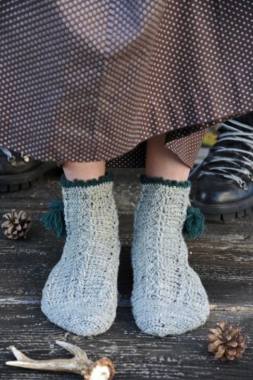 Häkelsocken "Salzburg" Trachtensocken mit Zopfmuster Häkelanleitung // PDF