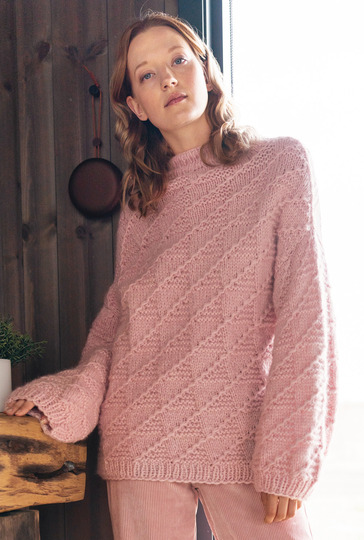 Pulli im Strukturmuster