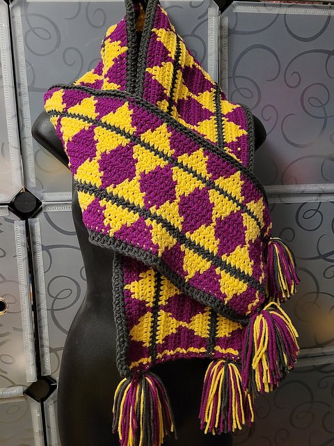 Harlequin Stripy Scarf - Image 4
