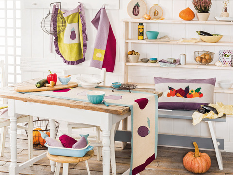 Genähte und bestickte Küchenhelfer, Accessoires und Deko-Objekte im Gemüsedesign