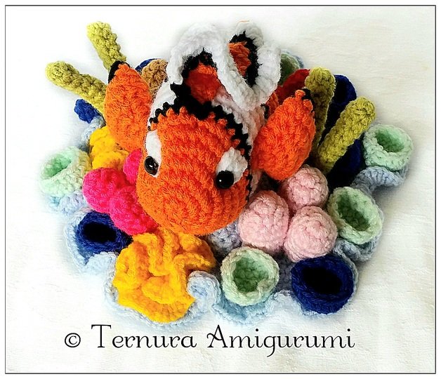 Clownfish with corals Crochet Pattern