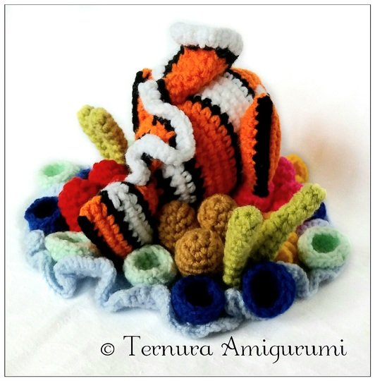 Clownfish with corals Crochet Pattern