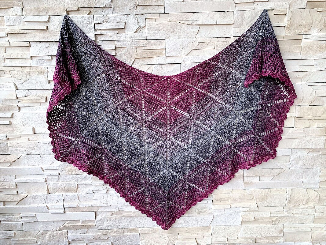 Crochet pattern 2-in-1: Pentagonal scarf "Maira" - Image 3