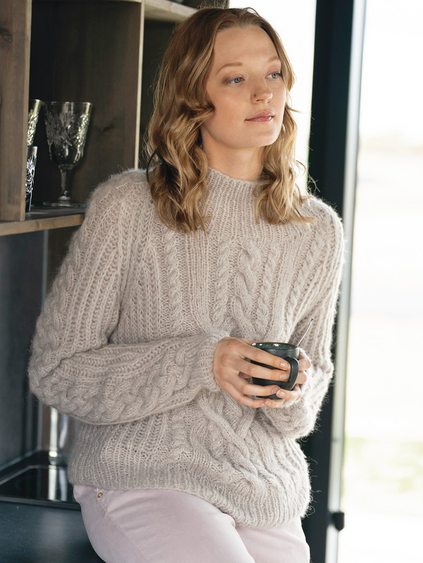 Rippenpulli mit Zopf