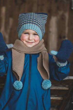 CraftLab Strickset Für Anfänger – Inkl. Garn, Nadeln, Anleitung Für Schal, Handschuhe & Häschen