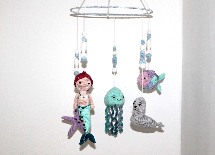 Crochet a Mermaid Mobile – Five Sea Creatures, approx. 100 cm (EN & DE)