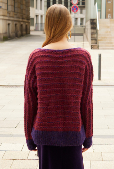 Pulli mit Fledermausärmeln in Rot und Violett