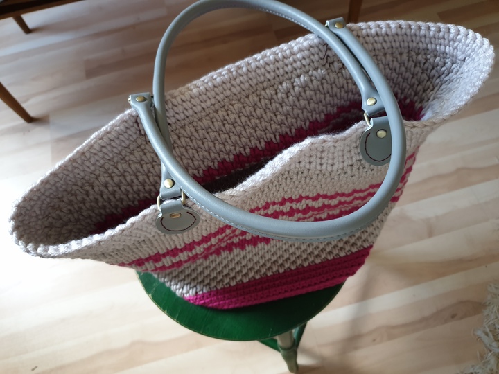 Maxine's TOTE Shopper Bag - Crochet pattern for a TOTE Bag