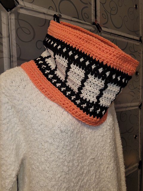 Movie Night Cowl - Image 2