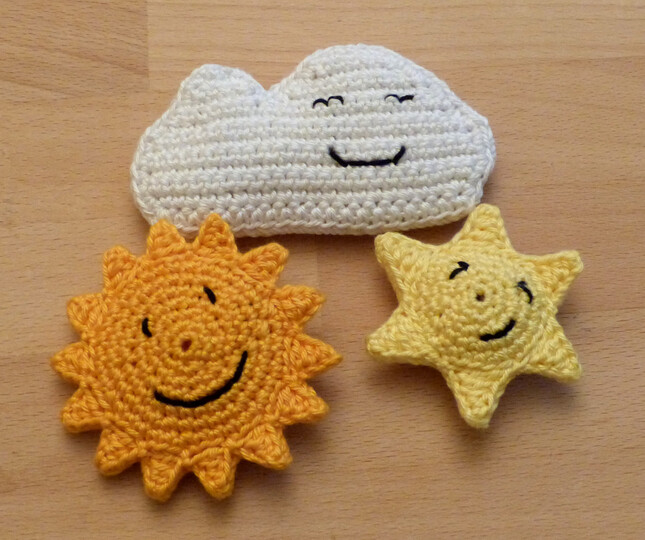 Häkelanleitung für Baby-Greiflinge mit Quietscher: Sonne, Stern und Wolke
