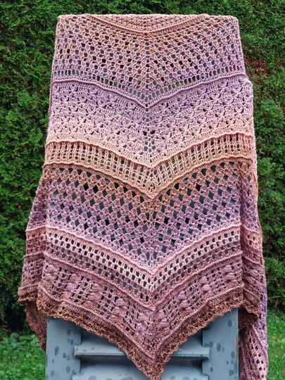 Flaches Dreieckstuch „Sangrey BE“ - Häkelanleitung