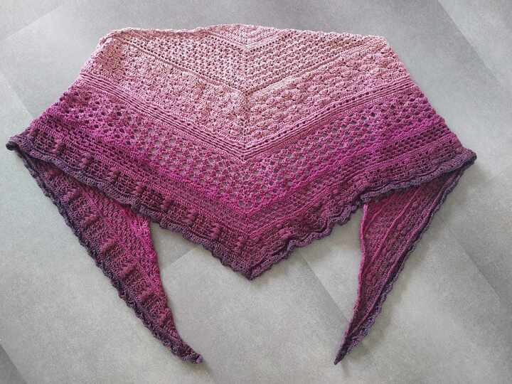 Flaches Dreieckstuch „Sangrey BE“ - Häkelanleitung