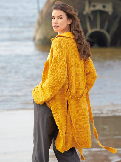 Ockerfarbene Oversize-Jacke mit Reverskragen