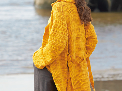 Ockerfarbene Oversize-Jacke mit Reverskragen