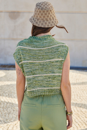 Gestreiftes Top in Grün mit ecrufarbenen Streifen