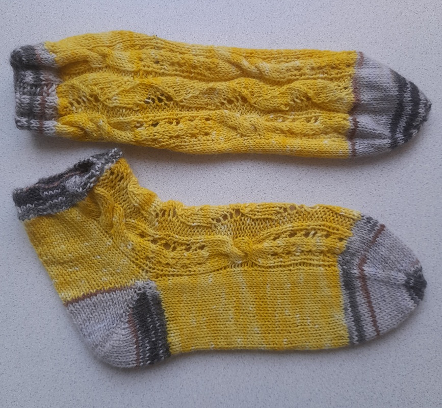 Socken Zopfenzauberwerk mit Zopfmuster