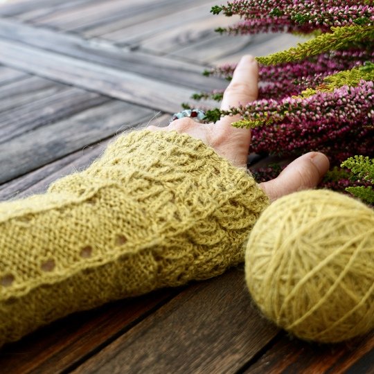 Wrist Warmers "Calluna", Knitting Pattern, 2 Sizes