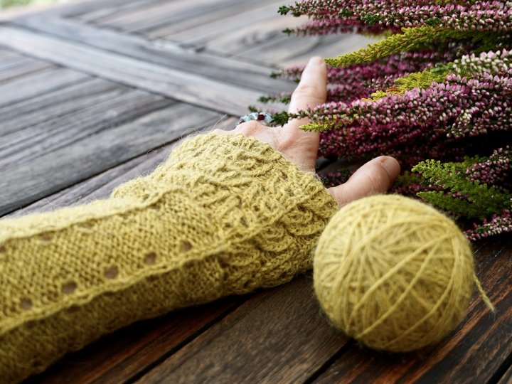 Wrist Warmers "Calluna", Knitting Pattern, 2 Sizes
